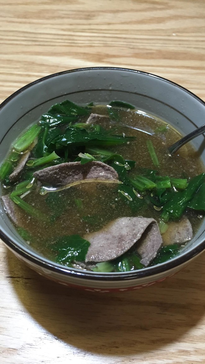 月子餐:菠菜猪肝汤的做法