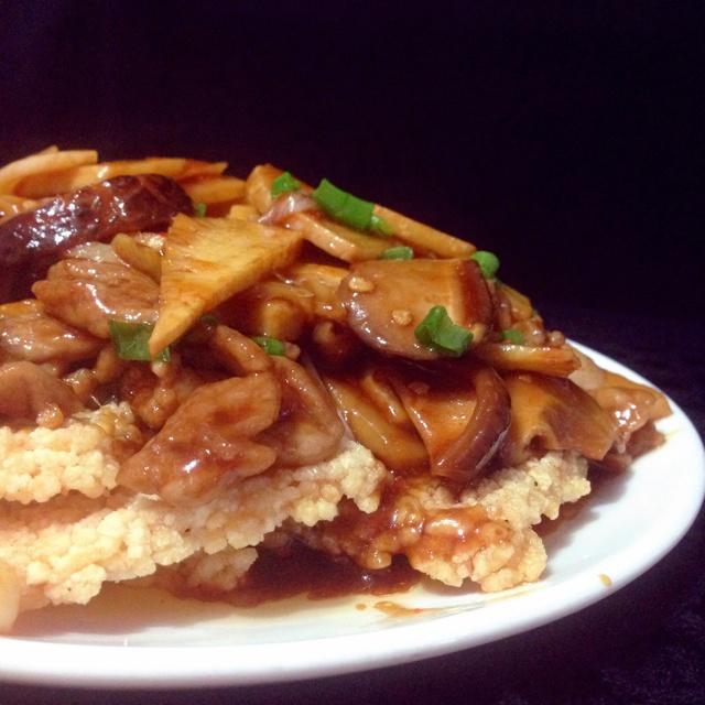 锅巴肉片的做法