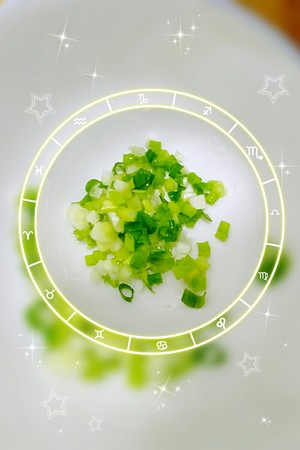 hе 3