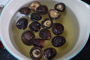 Ǽ 2