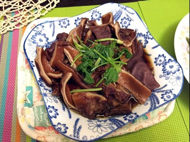 美味的卤水猪肚的做法