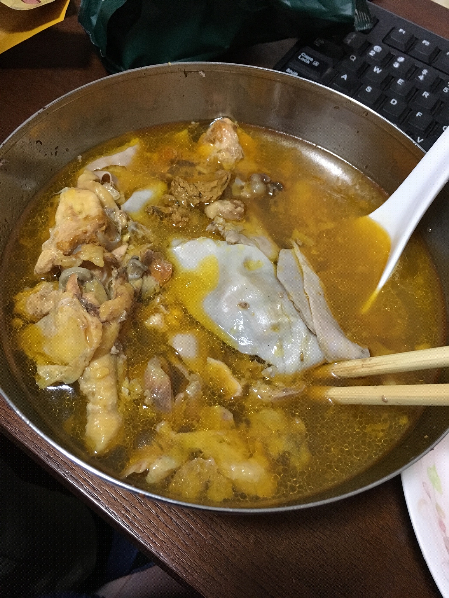 Ǽ 9