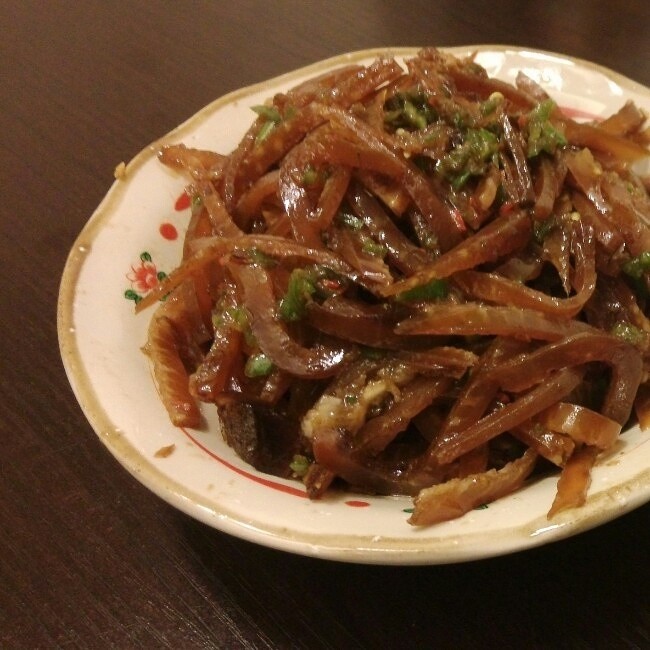 凉拌卤猪皮的做法