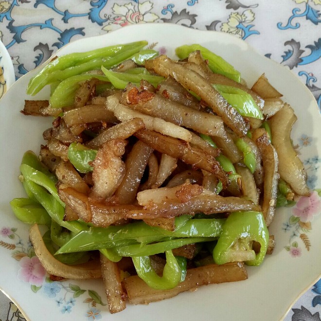 猪皮炒尖椒的做法