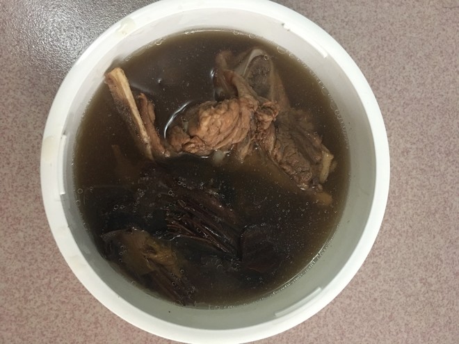 木棉花猪骨去湿汤的做法