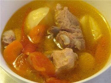 猪骨胡萝卜土豆汤的做法