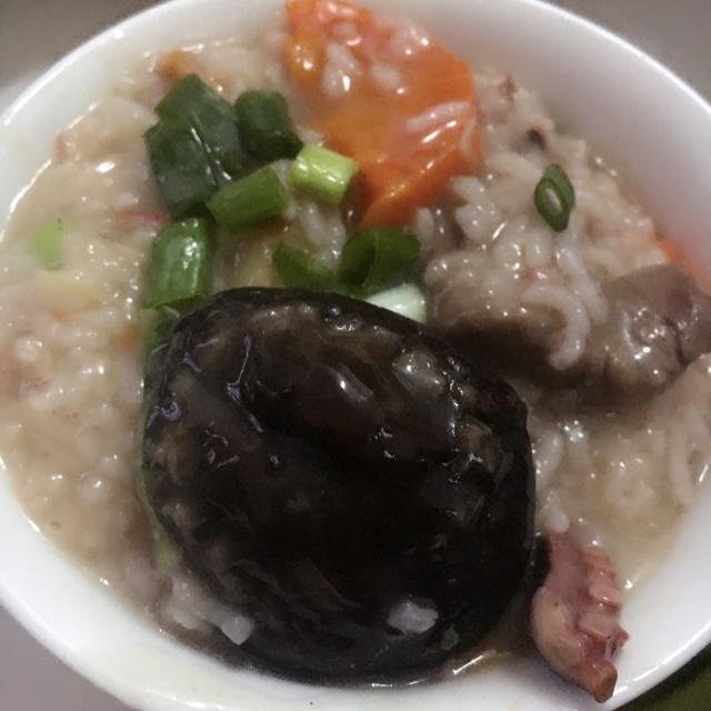 猪骨胡萝卜粥的做法