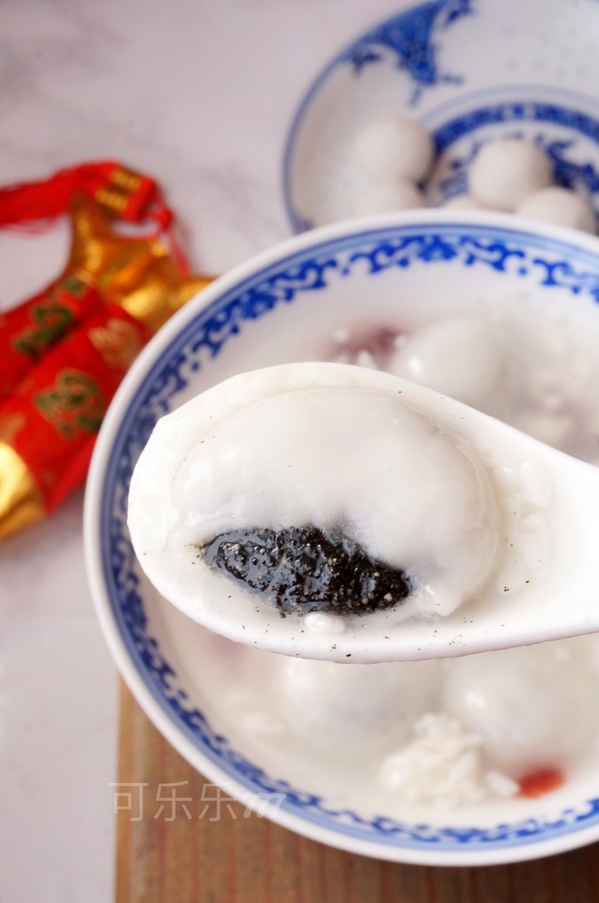 黑芝麻猪油元宵的做法