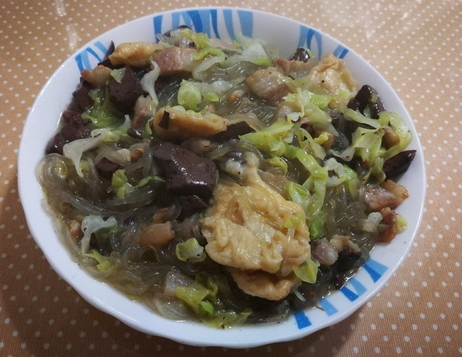 猪血包菜粉丝的做法