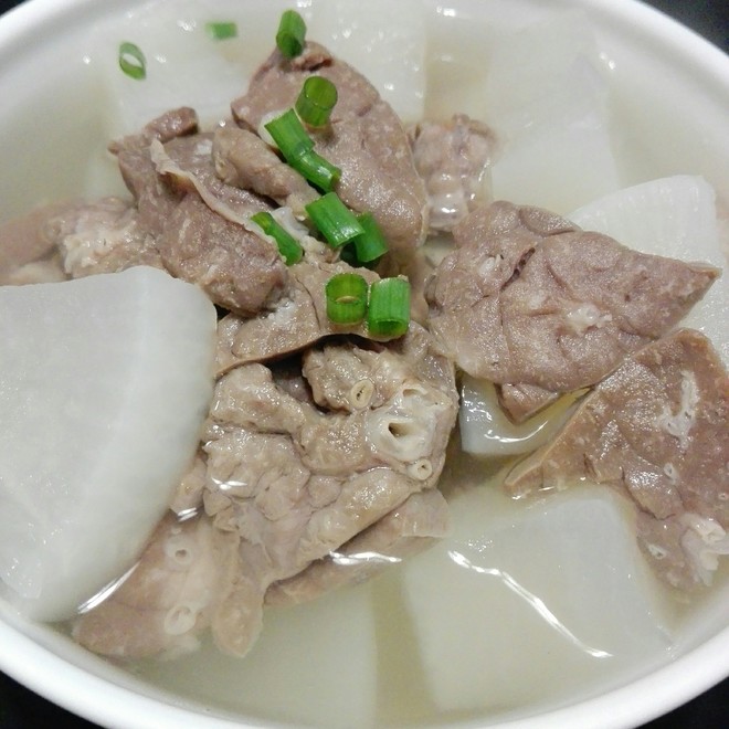 萝卜炖猪肺的做法