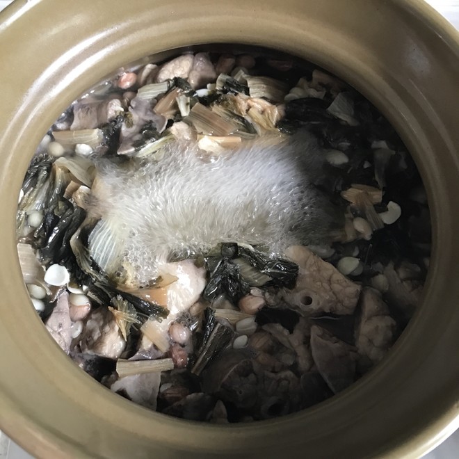 南北杏菜干猪肺汤的做法