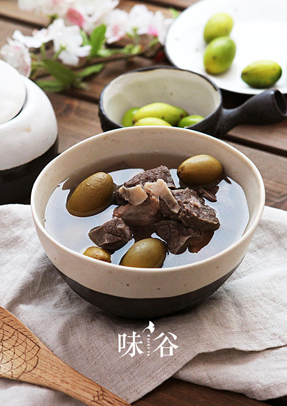 青橄榄猪肺汤的做法