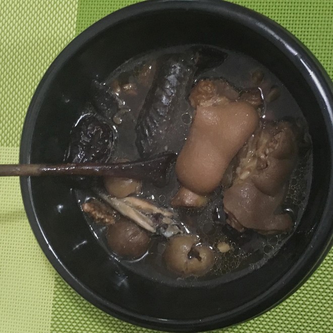 冬至滋补老母鸡甜汤煲的做法