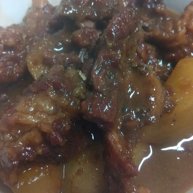 焖牛腩的做法