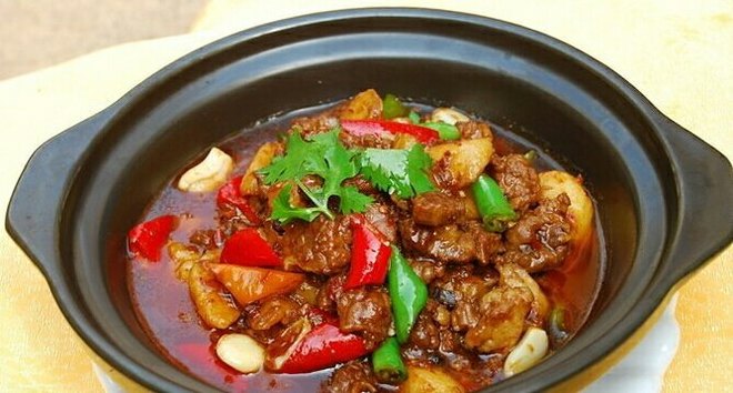 土豆炖牛腩的做法