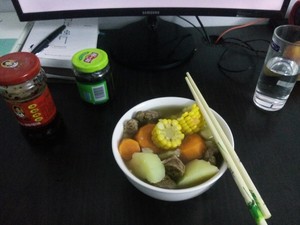 ţ 5