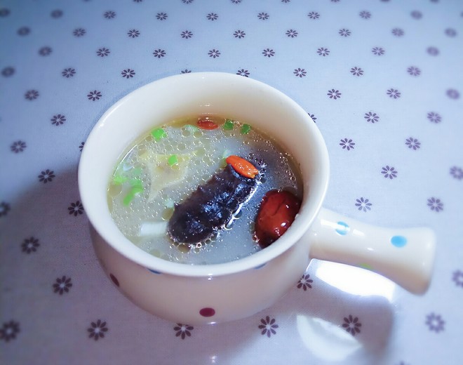 牛尾海参汤的做法