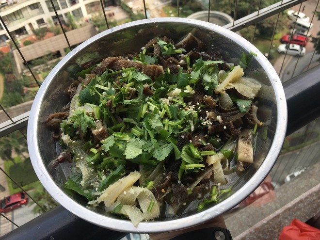虾油拌牛百叶的做法