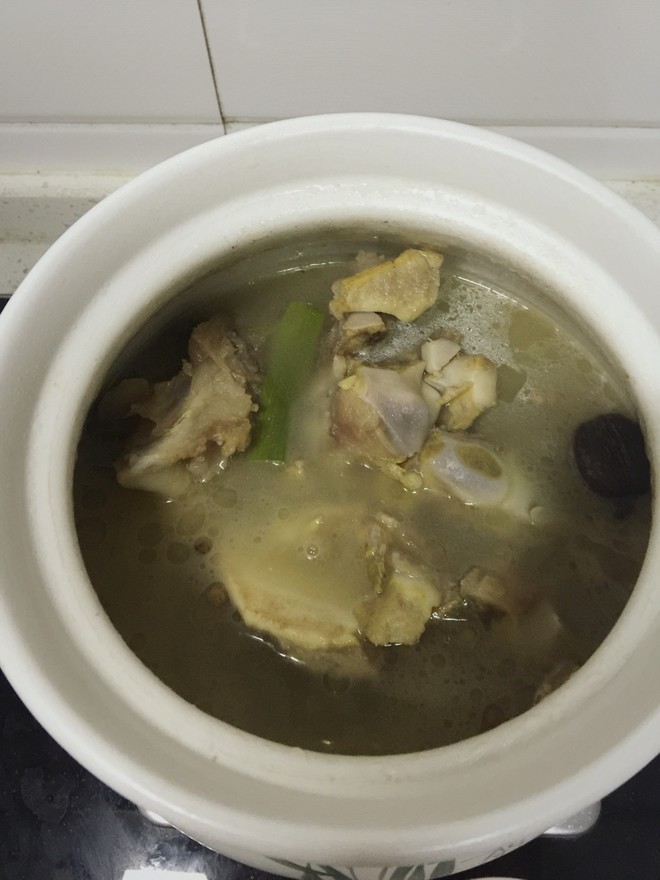 牛骨汤的做法