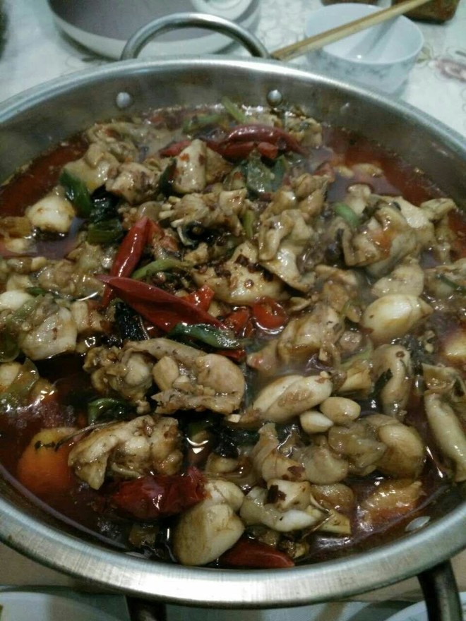 干锅牛蛙的做法