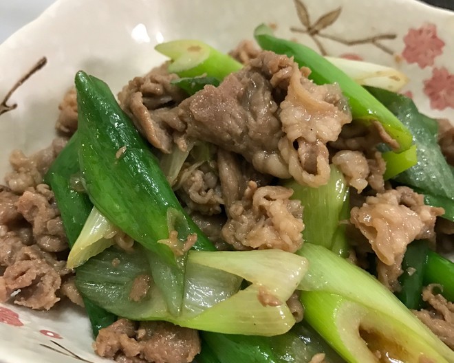 葱爆羊肉片的做法