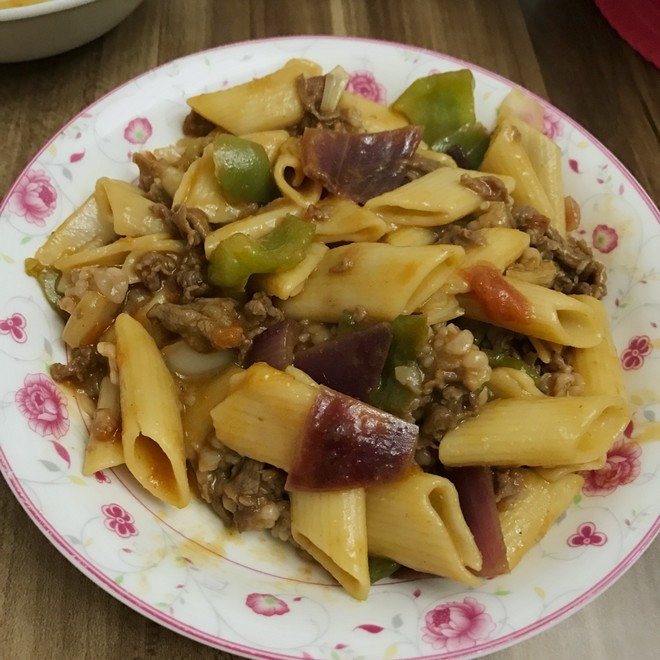 羊肉通心面的做法