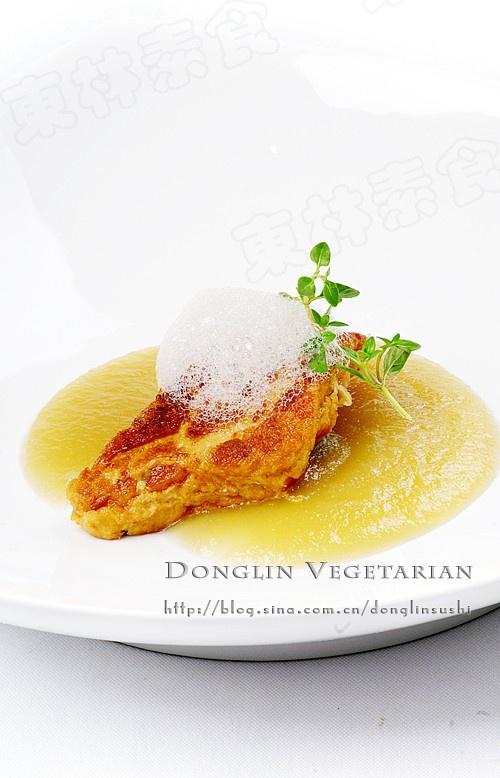 煎素鹅肝佐苹果泥的做法