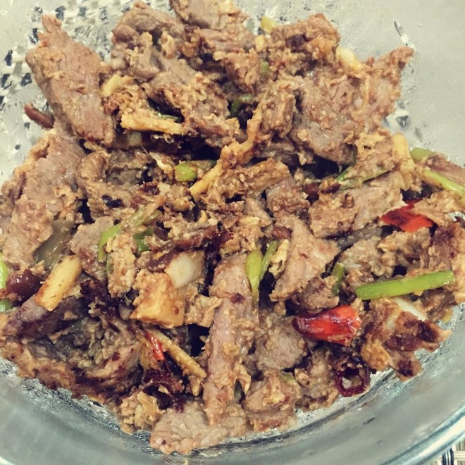 少油酱爆驴肉的做法