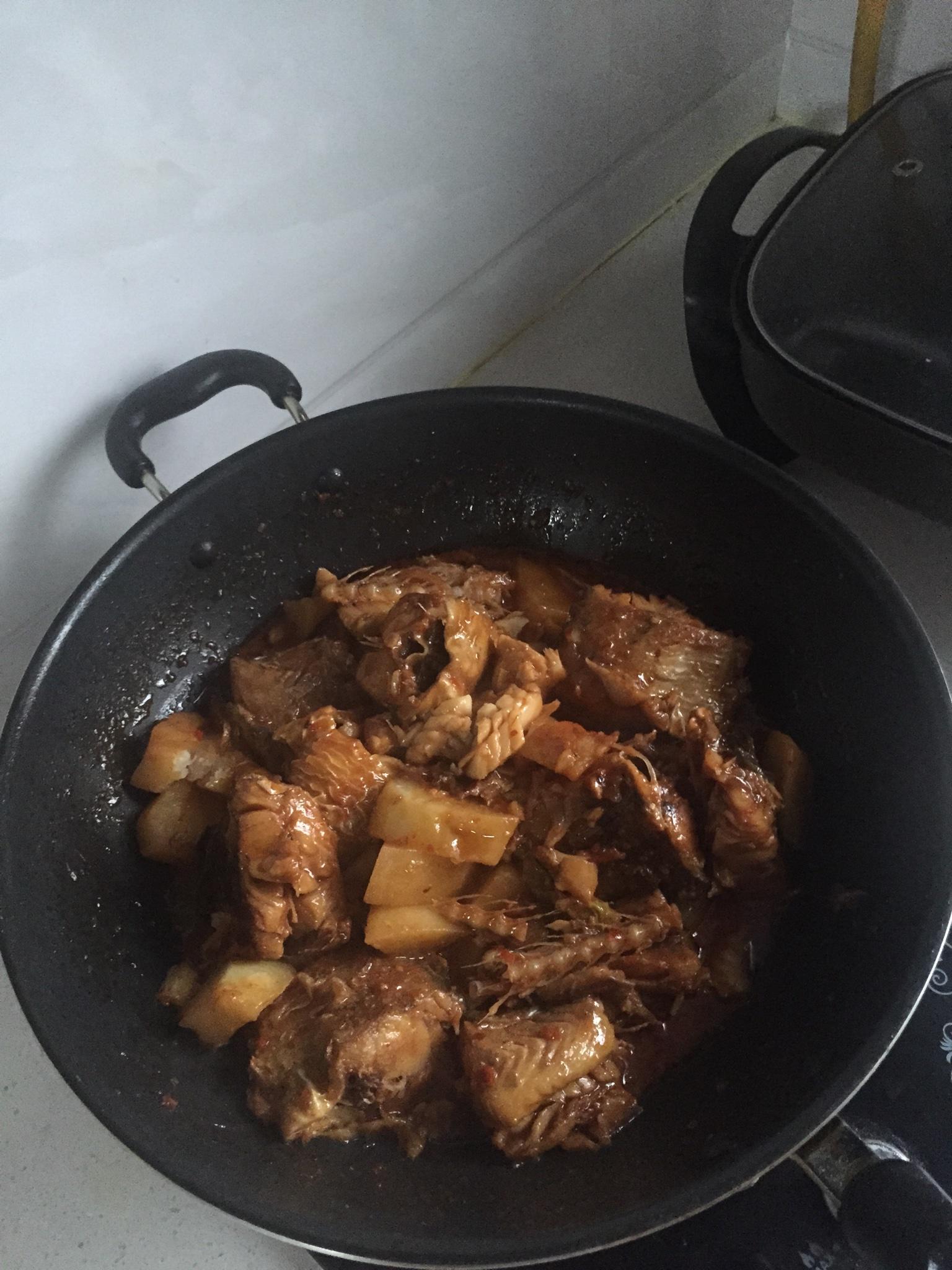 鳕鱼炖土豆的做法大全_鳕鱼炖土豆的家常做法 - 心食神