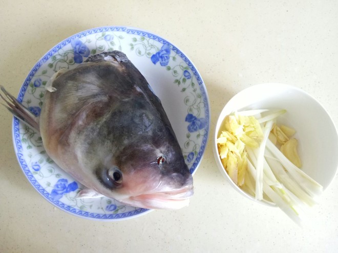 鱼头汤的做法