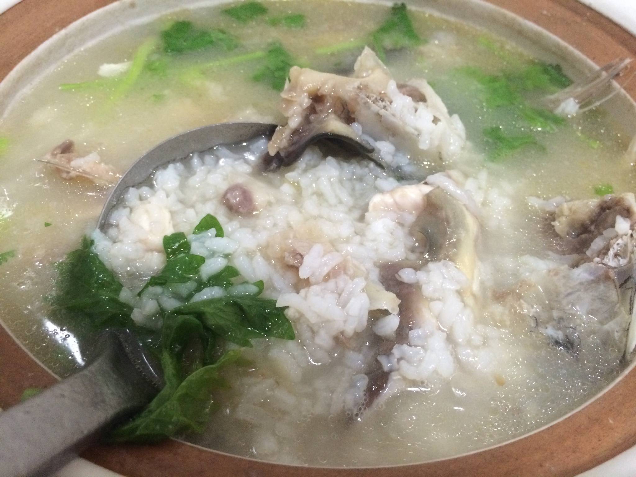 潮汕鱼头粥(保证跟店里吃起来一样)的做法