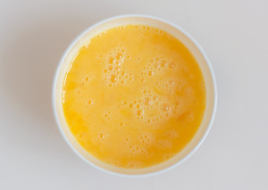յ 2