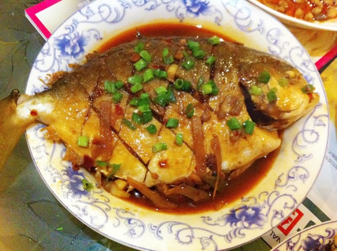 红烧金鲳鱼