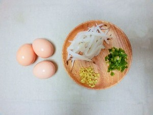 银鱼焖蛋-快手菜的做法 步骤1