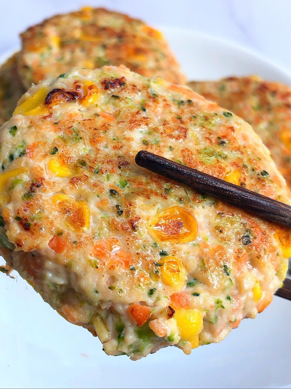 减肥餐低脂鸡胸肉饼的做法