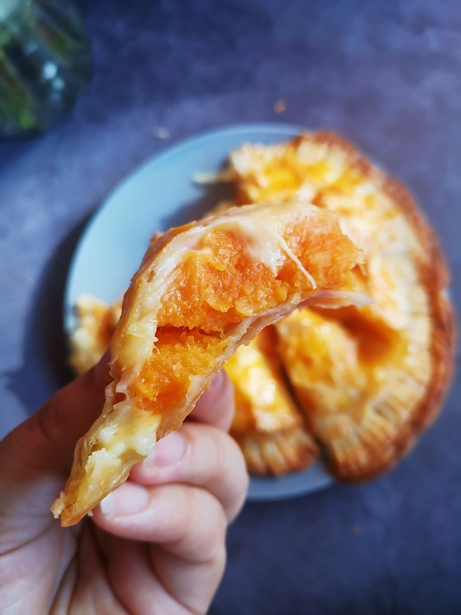 酥香十足芝士爆浆红薯饼的做法