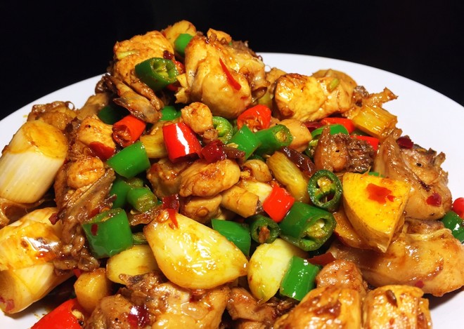 小炒鸡(鲜辣入味很下饭)的做法