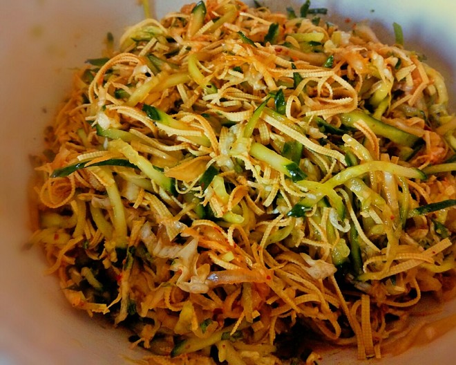 东北盆拌家常凉菜(快速极简素食)的做法