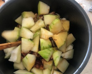 ϵ 3