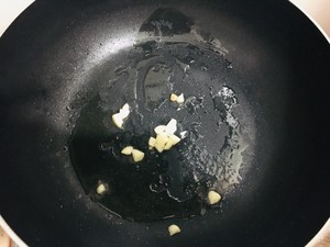 ȳ 8