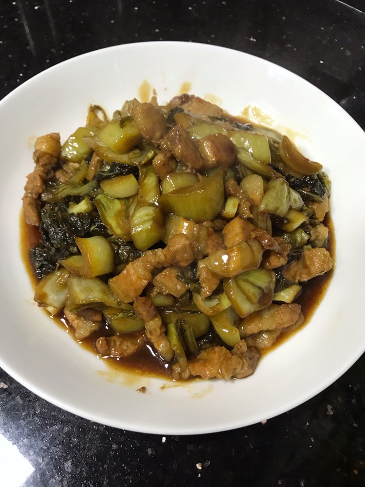 家常快手菜-酸菜五花肉-不辣的做法