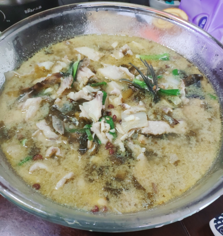 健康浓汤酸菜鱼片的做法