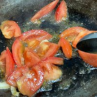 做正宗番茄鸡肉丸子汤的图片步骤2