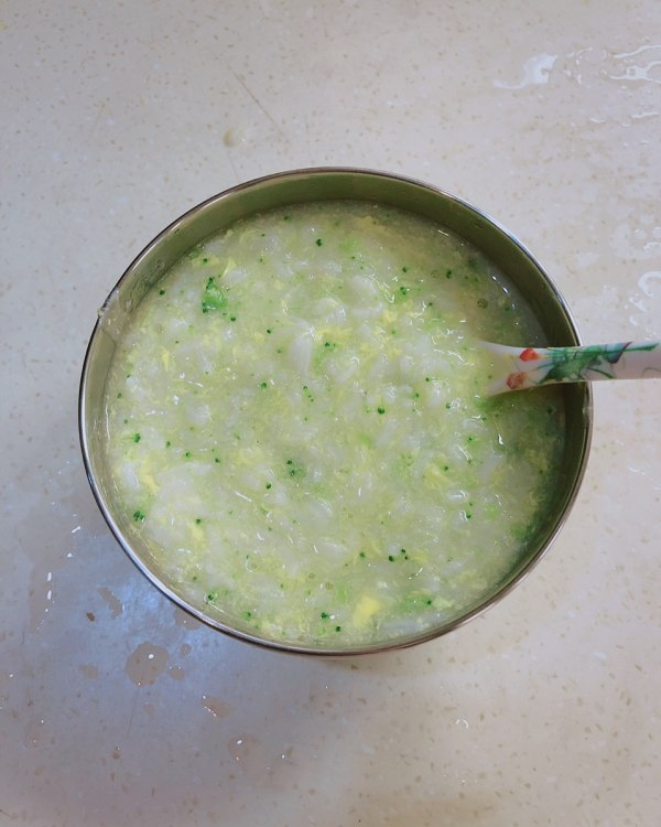 三个半月宝宝辅食食谱_三个半月宝宝辅食食谱_八个月宝宝辅食食谱