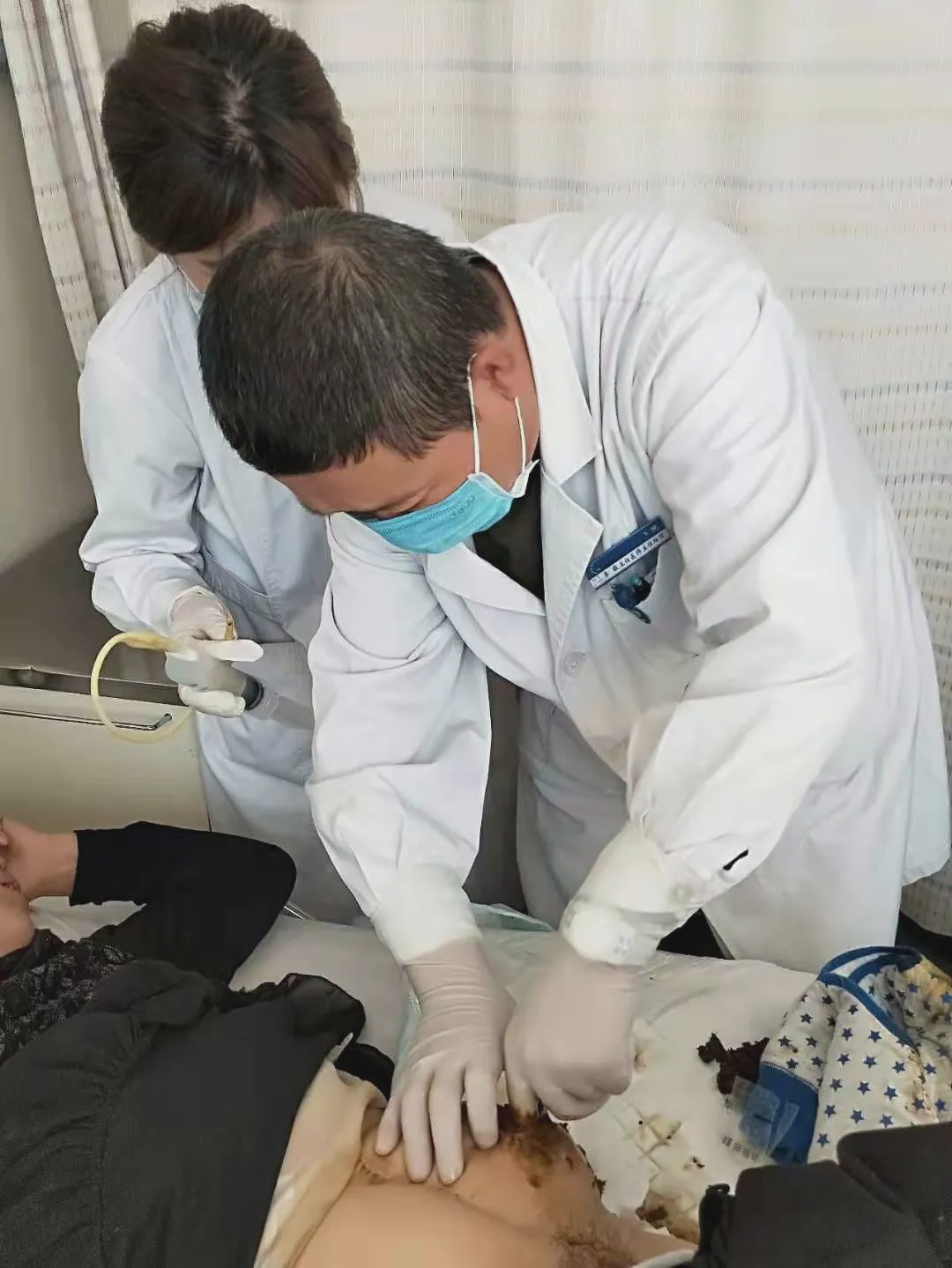 ���ھ��±����������Ǯ_��������������ʳ��_���긹ǻ��������ʳ��