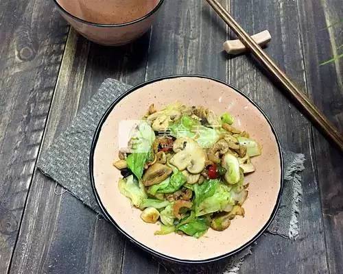 ��������ʳ�׵���Ƣθ