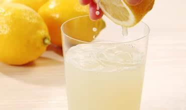 减肥榨汁食谱_榨汁水果搭配食谱_榨汁机食谱减肥