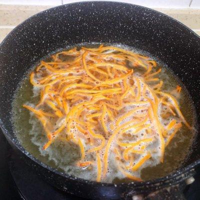 大虫草金蝉花怎么吃法_蚕花虫草简介_虫草花食谱
