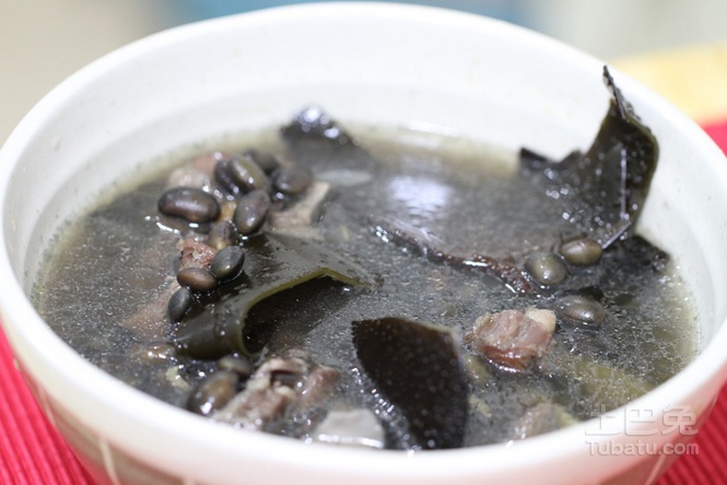 ���������ʳ�����ɵ�����_����ĭ���ն��ϵ�������_�����������ʳ��