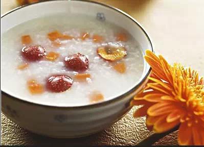 ÀÏÈËʳÆ×_°©Ö¢ÀÏÈËÑÀ³Ý·¢ºÚ_ÀÏÈËûÑÀ³ÝÈý²ÍʳÆ×